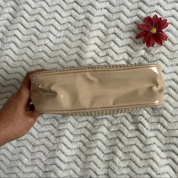 VERSACE Parfums Beige Makeup Cosmetics Bag - Picture 12 of 14